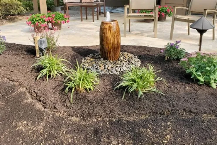 Cincinnati_Landscapedesigner_landscapeconsultation_LeonsLandscaping.webp (8)